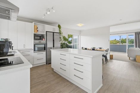 Photo of property in 74 Queen Road, Bellevue, Tauranga, 3110