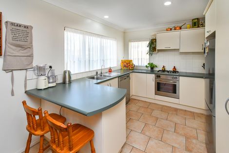 Photo of property in 79 Longford Park Drive, Takanini, 2112