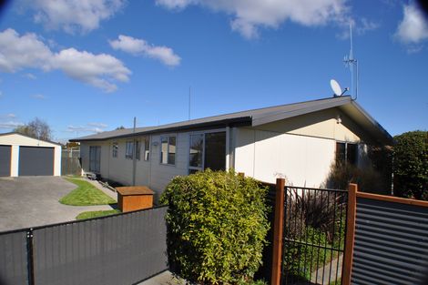 Photo of property in 129 Apollo Parade, Milson, Palmerston North, 4414
