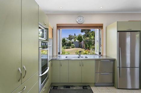 Photo of property in 66 Kurupae Road, Hilltop, Taupo, 3330