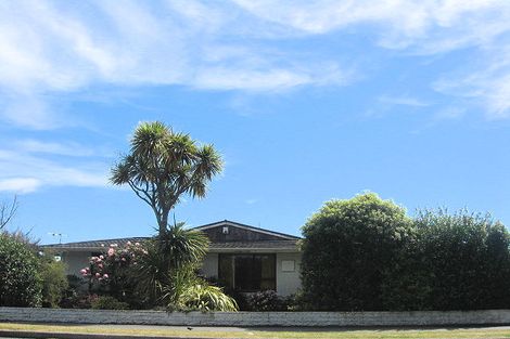 Photo of property in 126 Lake Terrace Road, Burwood, Christchurch, 8061