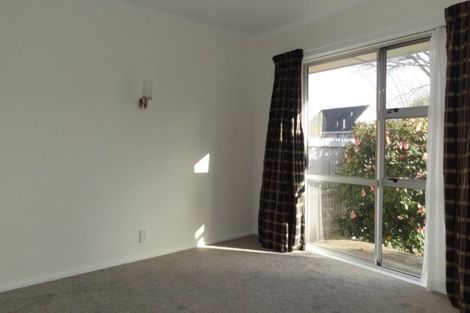 Photo of property in 2/9 Wadeley Road, Ilam, Christchurch, 8041