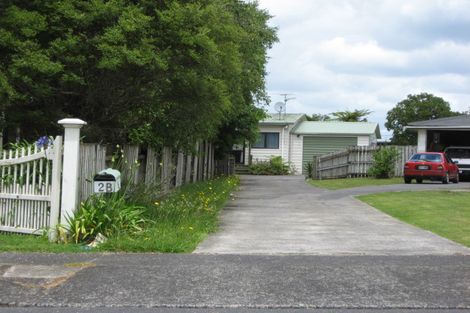 Photo of property in 6 Cooper Street, Pukekohe, 2120