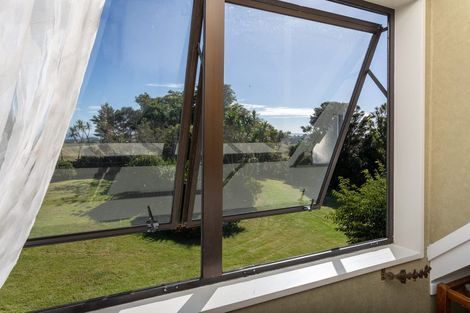 Photo of property in 115 Wilson Road, South Head, Helensville, 0874