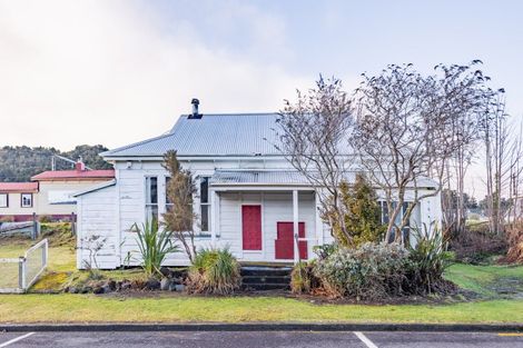 Photo of property in 37 Thames Street, Ohakune, 4625