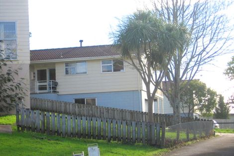 Photo of property in 70 Keegan Drive, Massey, Auckland, 0614