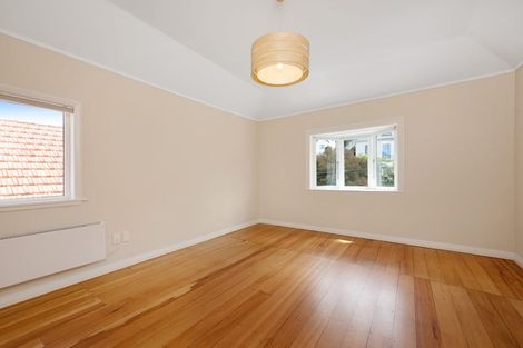 Photo of property in 16 Burnell Avenue, Thorndon, Wellington, 6011