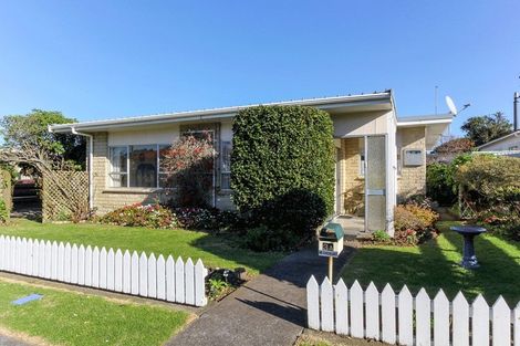Photo of property in 3a Naumai Place, Spotswood, New Plymouth, 4310