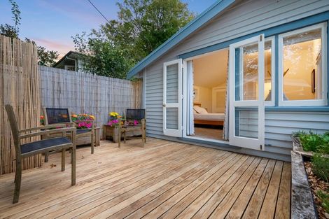 Photo of property in 12 Glade Place, Birkenhead, Auckland, 0626