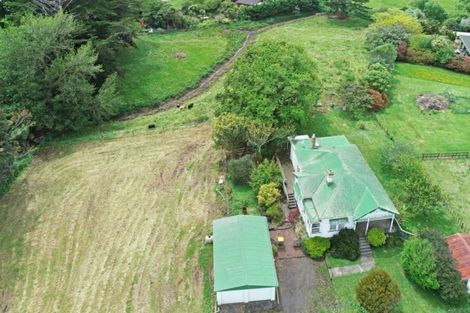 Photo of property in 12 Hull Road, Waiuku, 2123