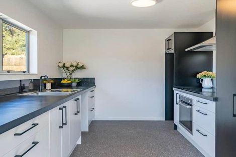 Photo of property in 8 Hastings Grove, Wainuiomata, Lower Hutt, 5014