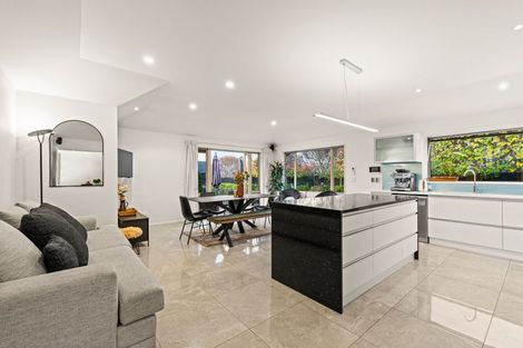 Photo of property in 14 Hussey Road, Harewood, Christchurch, 8051