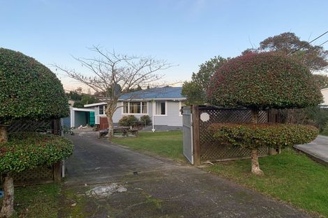 Photo of property in 18 Sarona Avenue, Glen Eden, Auckland, 0602