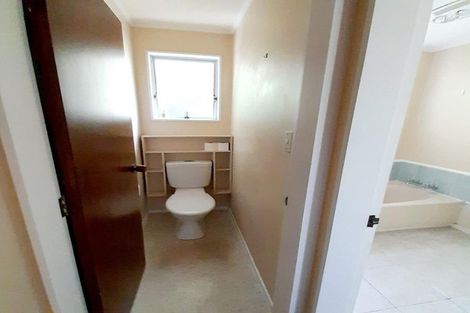 Photo of property in 25 Hartford Crescent, Totara Park, Upper Hutt, 5018