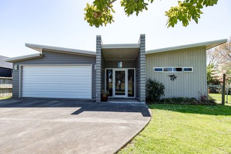 Photo of property in 2 Benner Drive, Ngatea, 3503