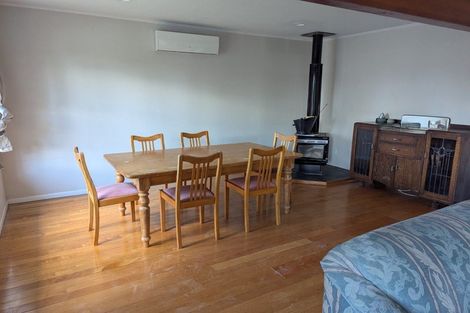 Photo of property in 30 Kervil Avenue, Te Atatu Peninsula, Auckland, 0610