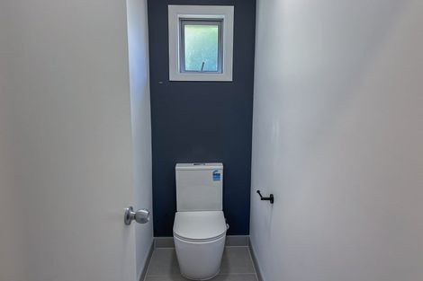 Photo of property in 39 Fairclough Road, Beach Haven, Auckland, 0626