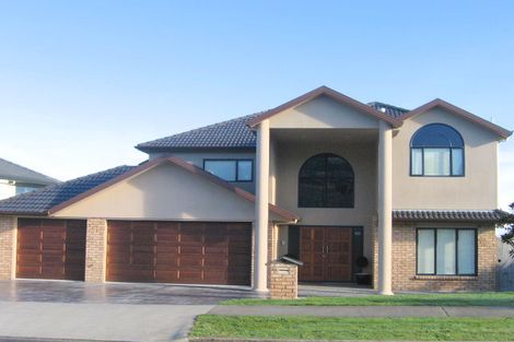 Photo of property in 49 Moyrus Crescent, East Tamaki Heights, Auckland, 2016