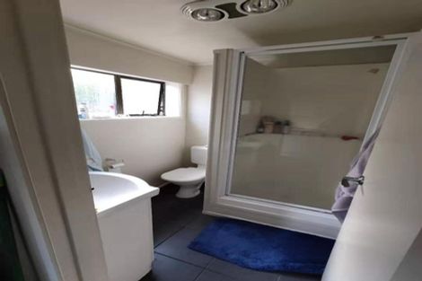 Photo of property in 3 Sunset Road, Totara Vale, Auckland, 0632