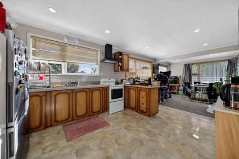 Photo of property in 77 Cutts Road, Russley, Christchurch, 8042