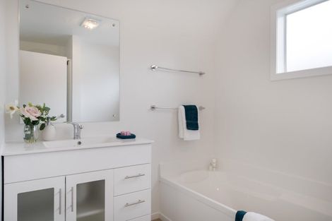 Photo of property in 8a Alister Way, Churton Park, Wellington, 6037