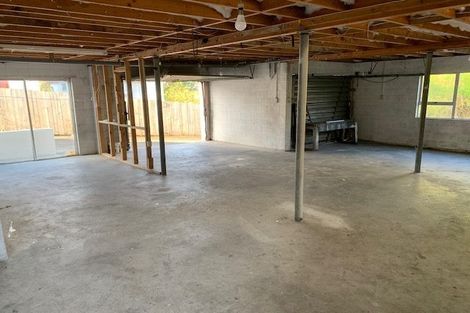 Photo of property in 54 Fruitvale Road, New Lynn, Auckland, 0600