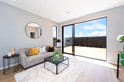 Photo of property in 15 Landing Path Drive, Hobsonville, Auckland, 0616