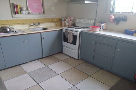Photo of property in 17 Shrimpton Road, Haumoana, 4102