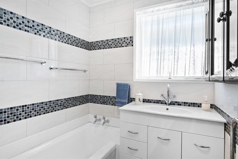 Photo of property in 38 Udys Road, Pakuranga, Auckland, 2010