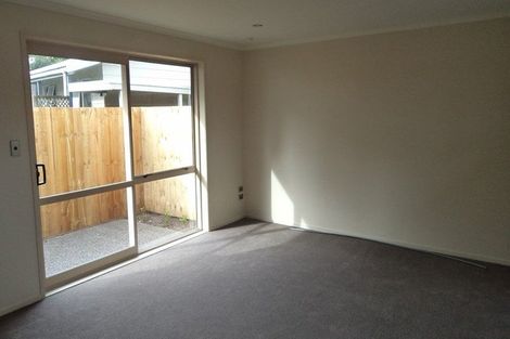 Photo of property in 114u2 Old Farm Road, Hamilton East, Hamilton, 3216