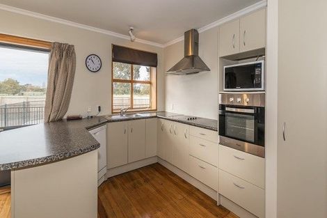 Photo of property in 195 Springs Road, Hornby, Christchurch, 8042