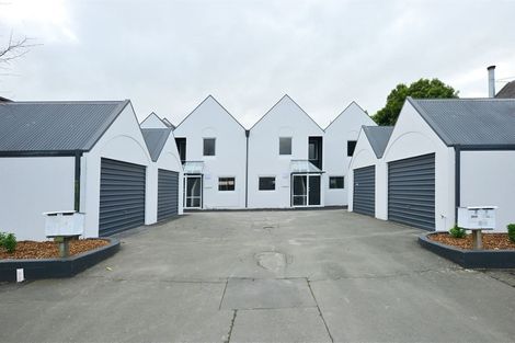 Photo of property in 3/241 Kilmore Street, Christchurch Central, Christchurch, 8011