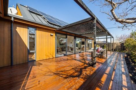 Photo of property in 18 Alpha Avenue, Strowan, Christchurch, 8052