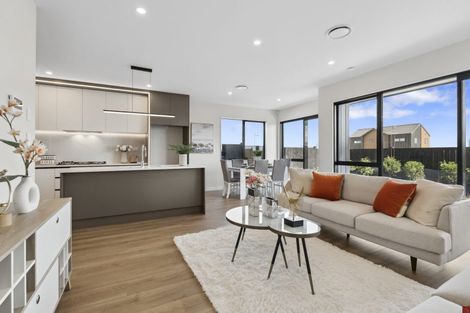Photo of property in 14 Hampshire Lane, Karaka, 2580