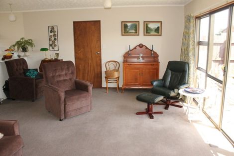 Photo of property in 2/107 Queen Street, Westport, 7825