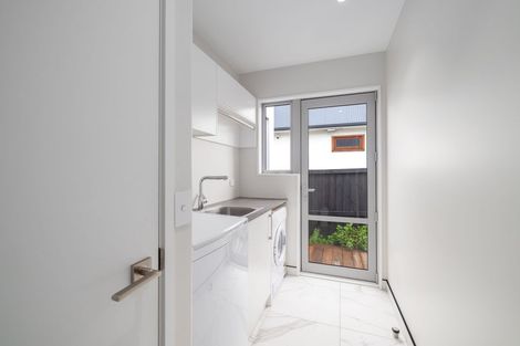 Photo of property in 21a Hawkesbury Avenue, St Albans, Christchurch, 8014