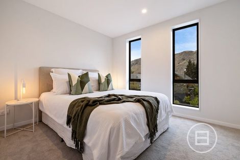 Photo of property in 3 Phoenix Lane, Arthurs Point, Queenstown, 9371