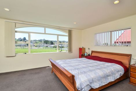 Photo of property in 12 Lime Crescent, Papakura, 2110