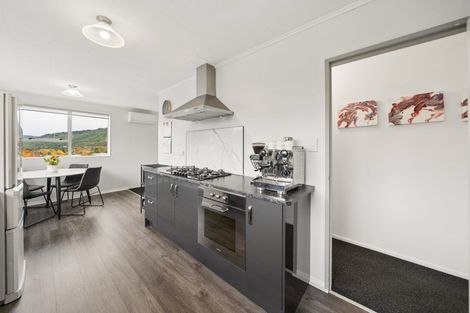 Photo of property in 2/13 Roband Crescent, Brown Owl, Upper Hutt, 5018