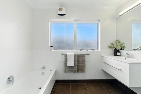 Photo of property in 21 Bramley Drive, Omokoroa, 3114