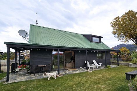 Photo of property in 82 Noema Terrace, Lake Hawea, Wanaka, 9382