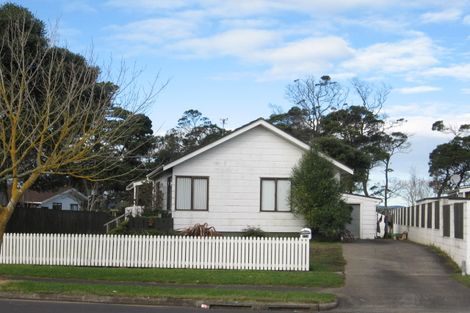 Photo of property in 114 Carnoustie Drive, Wattle Downs, Auckland, 2103