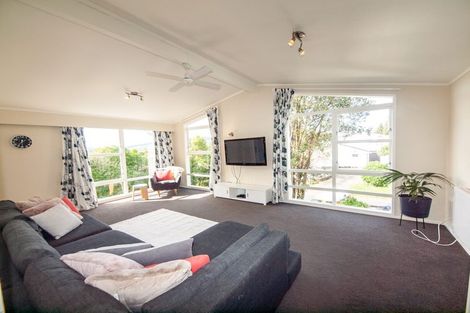 Photo of property in 24 Chisbury Street, Churton Park, Wellington, 6037
