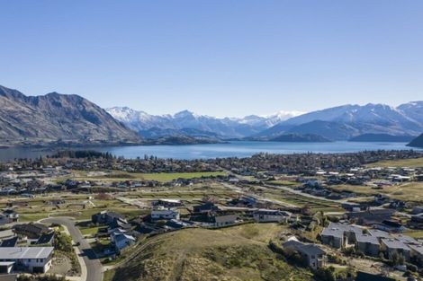 Photo of property in 10 Mataraki Place, Wanaka, 9305