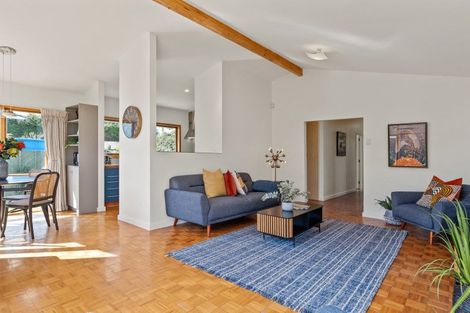 Photo of property in 394 Cashmere Road, Westmorland, Christchurch, 8025
