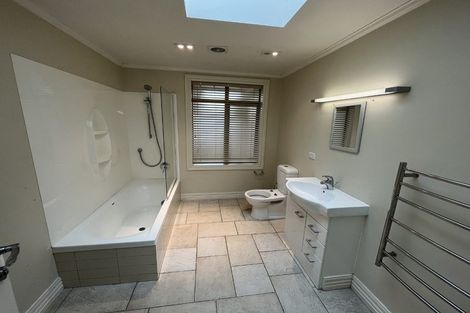 Photo of property in 220 Gibson Quay, Hokitika, 7810