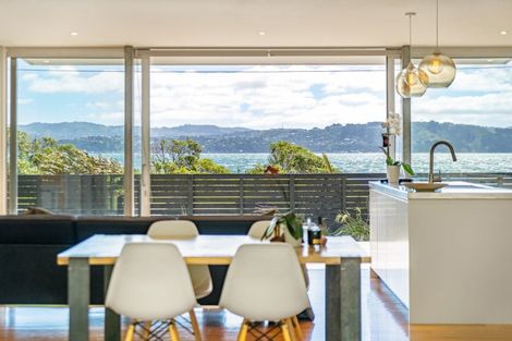 Photo of property in 505 Muritai Road, Eastbourne, Lower Hutt, 5013