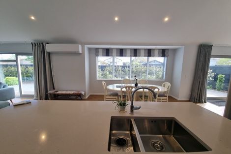 Photo of property in 38 Jeffreys Road, Fendalton, Christchurch, 8052