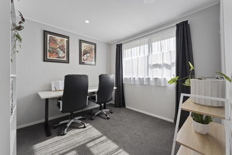 Photo of property in 34b Somerset Crescent, Highbury, Palmerston North, 4412