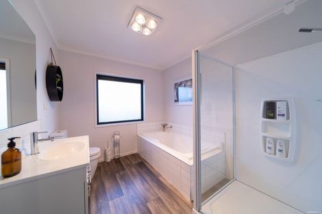 Photo of property in 26 Alice Burn Drive, Luggate, Cromwell, 9383